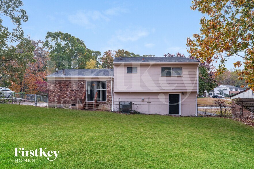 Building Photo - 123 Scarsdale Dr