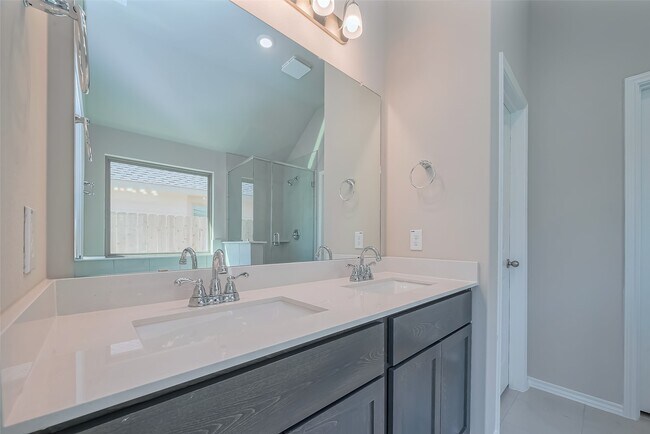 Building Photo - 31953 Retama Rnch Dr