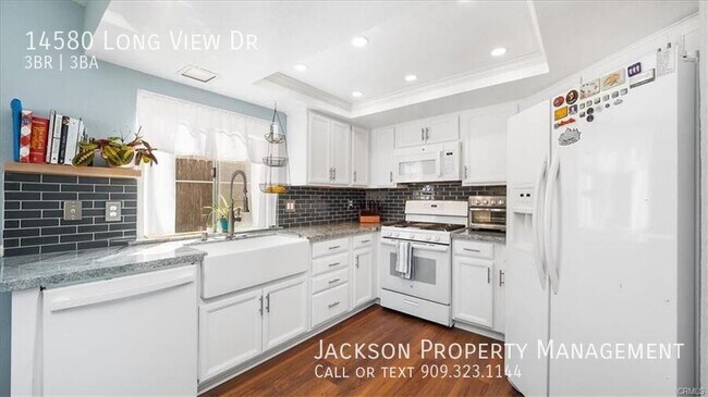 Building Photo - 14580 Long View Dr