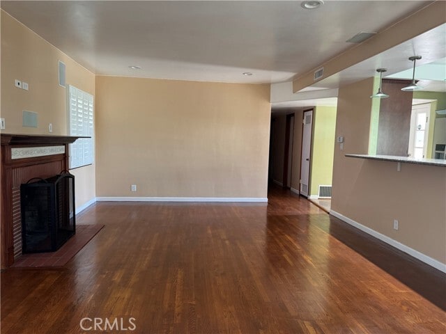 Building Photo - 12871 Russell Ave