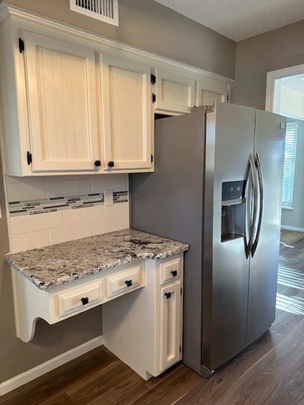 Building Photo - 305 SE 2 St