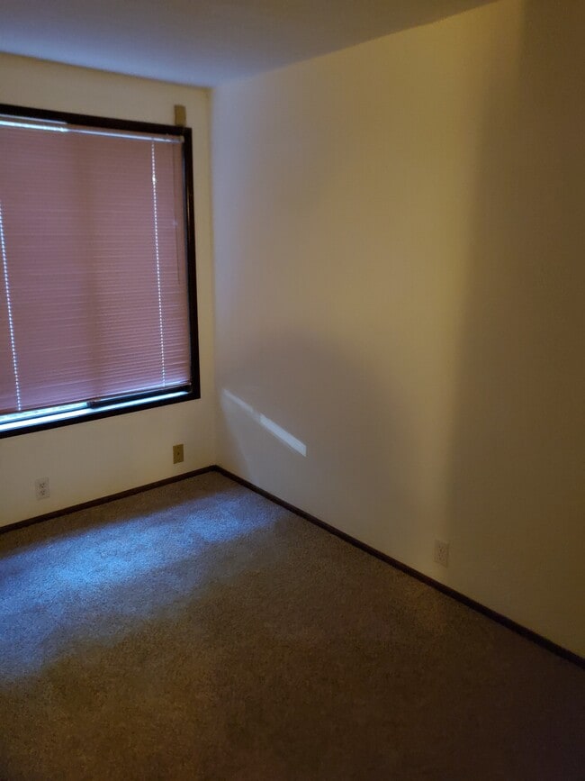 Building Photo - 2671 Woodstone Pl