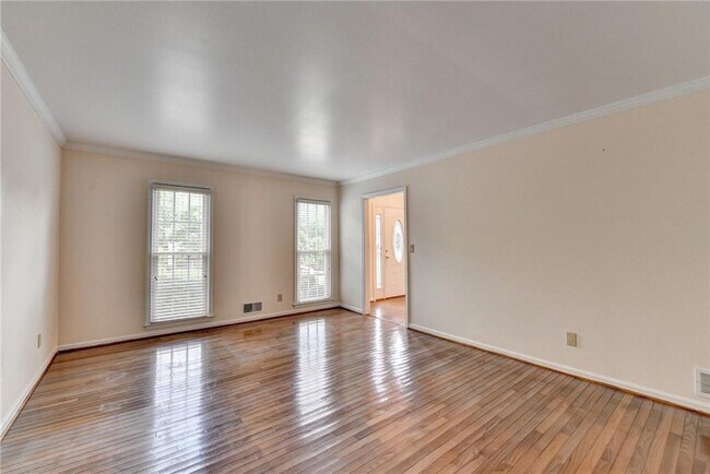 Building Photo - 478 Guilford Cir