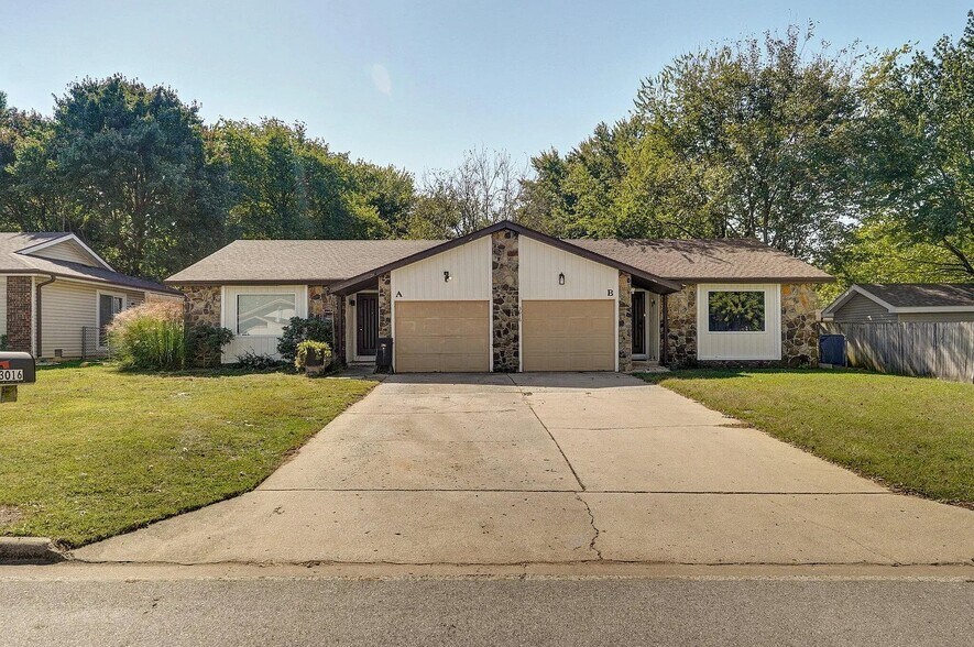 Building Photo - 3016 W Roxbury St