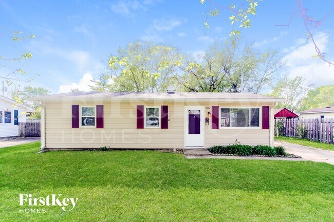 Building Photo - 702 Delbrook Dr