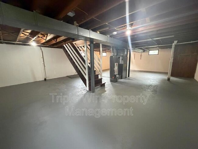 Building Photo - 3349 Marmary Ln