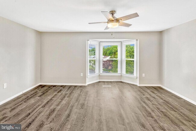 Building Photo - 12163 Presidio Way