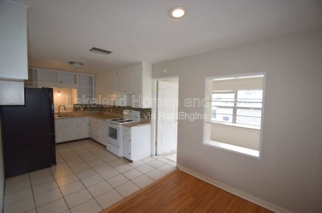 Building Photo - 307 Steedly Ave