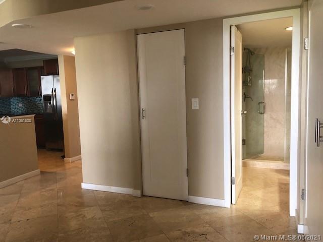 Building Photo - 2801 NE 183rd St