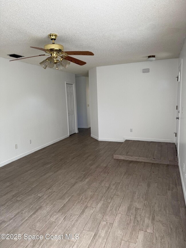 Building Photo - 4345 Westlake Dr