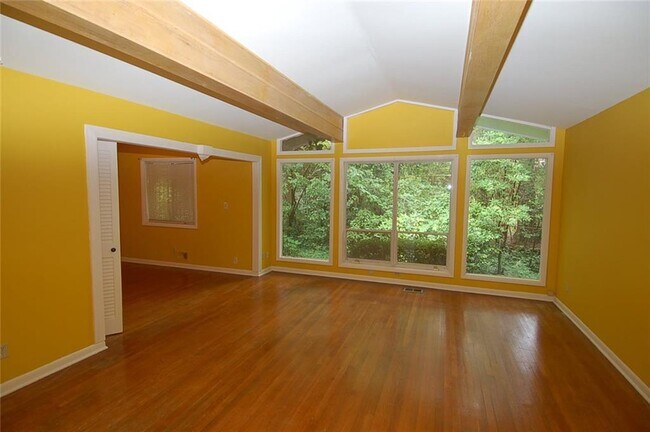 Building Photo - 3922 Safari Ct