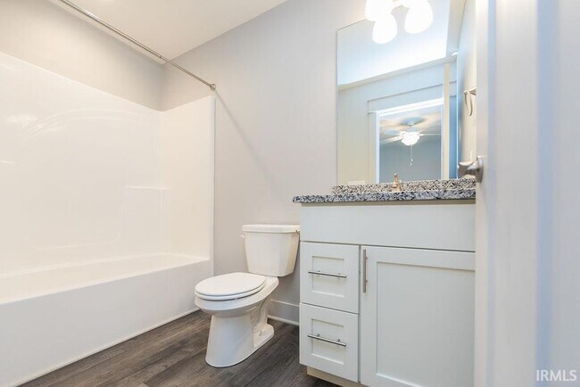 Building Photo - 1222 W Rangeview Cir