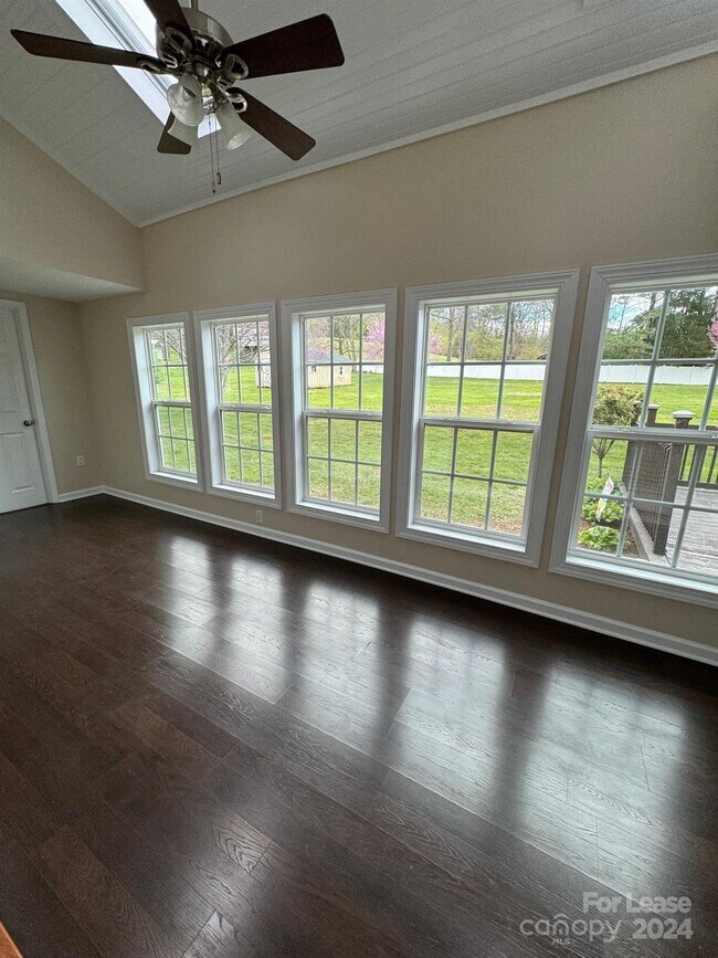 Building Photo - 2793 NC-268