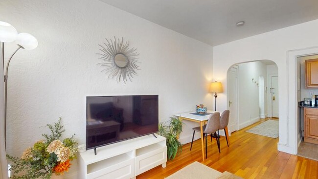 Building Photo - 1 bedroom in Brighton MA 02135