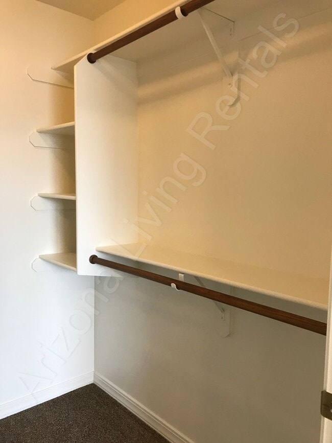 Building Photo - PERFECT CUL-DE-SAC HOME
