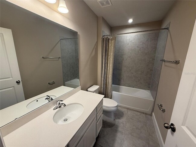 Building Photo - 10013 Daybreak Glen