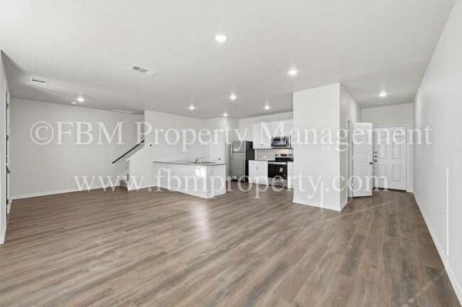 Building Photo - 1801 Ethereal Ln