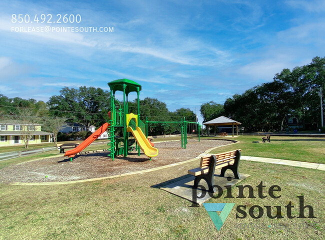 Building Photo - 107 Wild Oak Dr