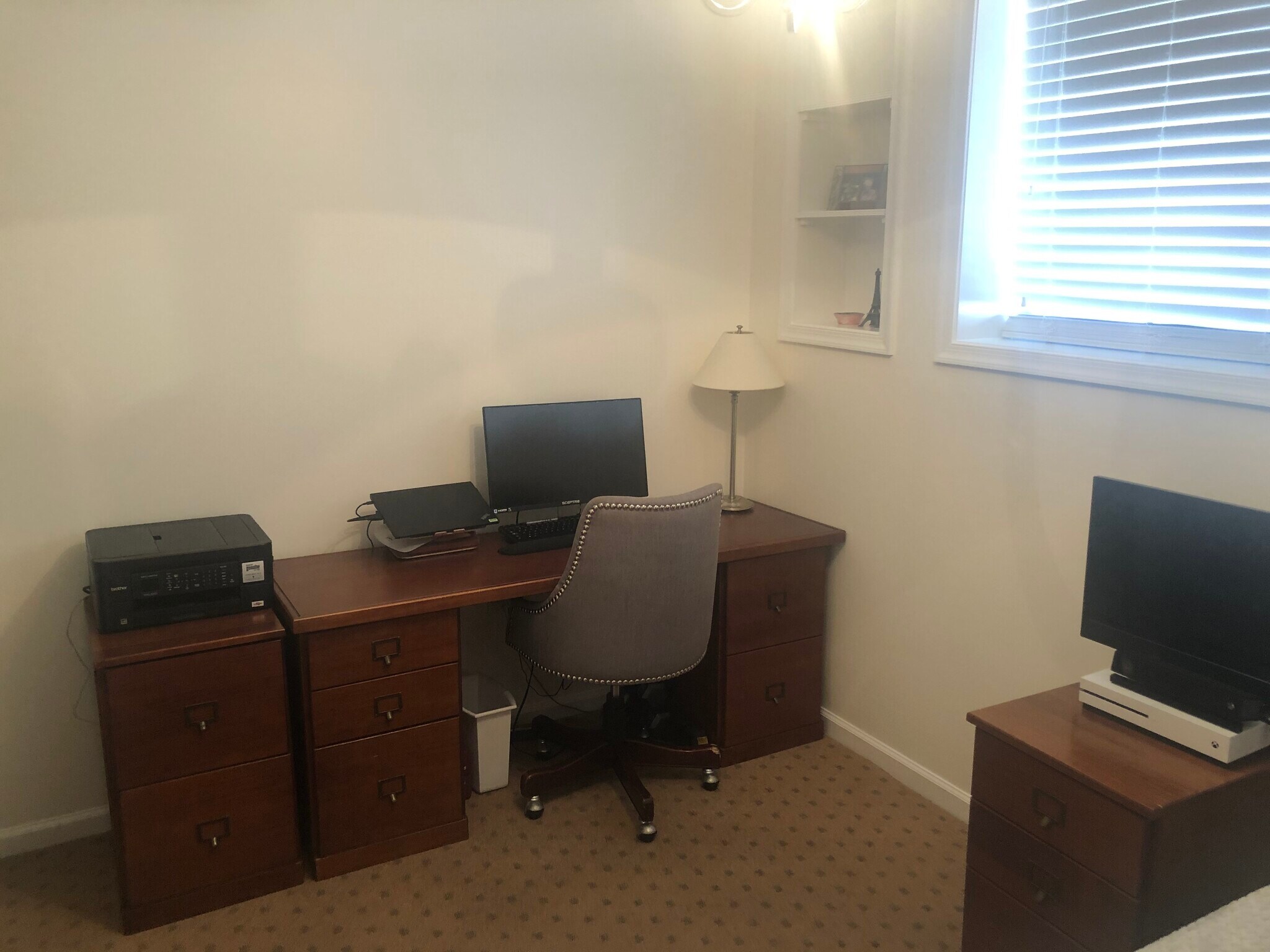 3rd bedroom with office - 330 Pemberton St