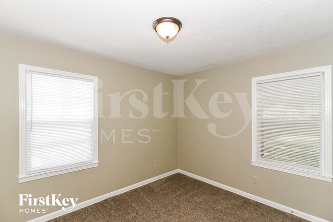 Building Photo - 1347 Wilbec Rd