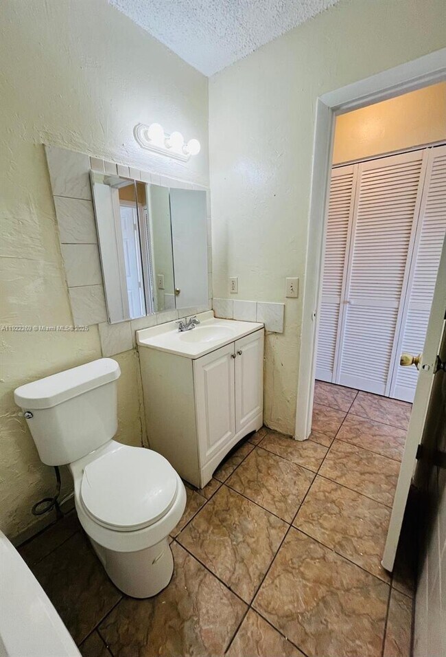 Building Photo - 7710 SW 10th St