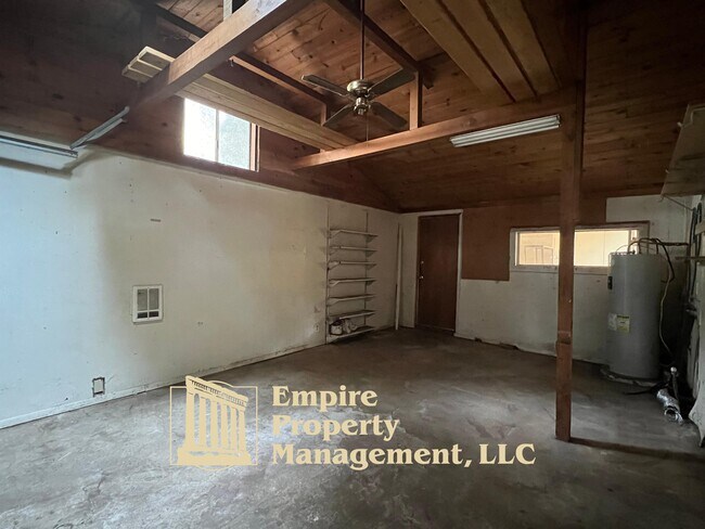 Building Photo - 87948 8th St