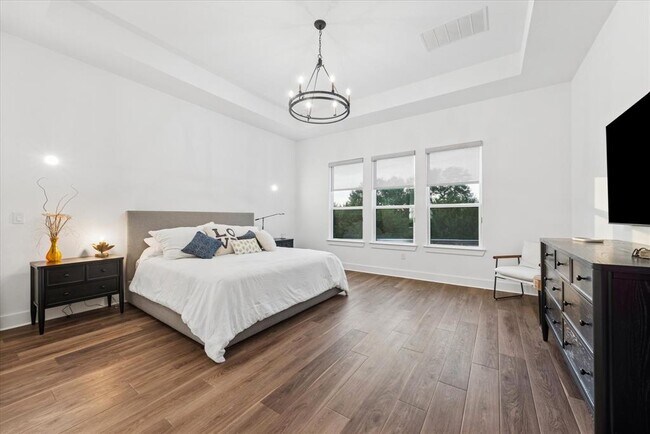 Building Photo - 437 Trabuco Bnd