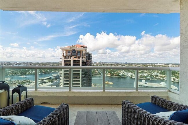 Building Photo - 101 S Fort Lauderdale Beach Blvd