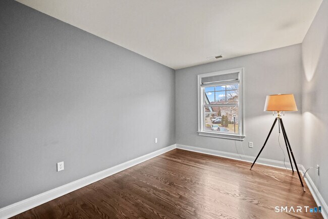 Building Photo - 41 Park Pl Cir