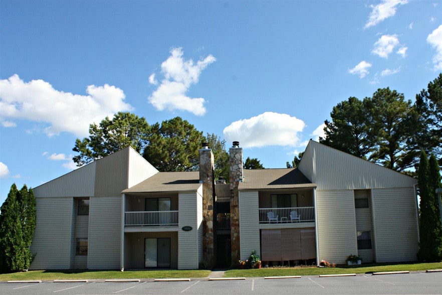 Autumn Wood Apartments 3015 Autumn Wood Dr NW Huntsville AL 35816