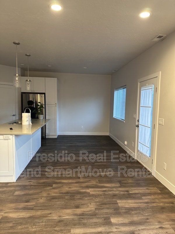 Building Photo - 4137 S 900 E