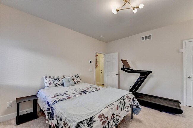 Building Photo - 777 Wexford Cove Way