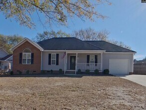 Building Photo - 118 Goldleaf St