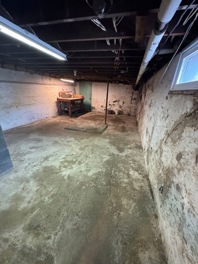 Building Photo - 3 Bedroom in Plains