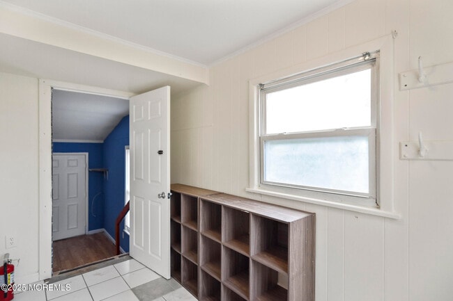Building Photo - 811 US-9