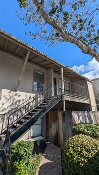 Building Photo - 5711 Sugar Hill Dr