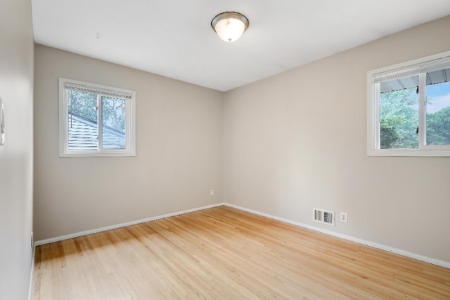 Building Photo - 6332 Xerxes Ave S