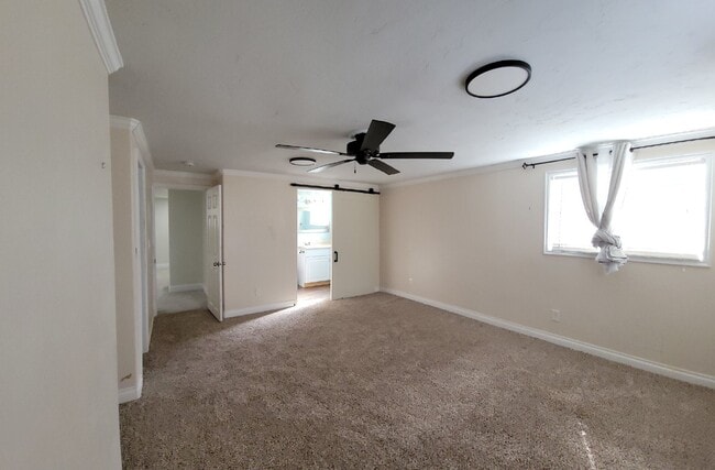 Building Photo - 1 Bedroom Apartment in Hildale, Don't miss out on this charming rental property! -Move In ready