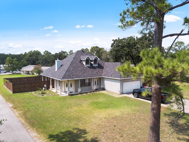 Building Photo - 22835 Fritz Ln