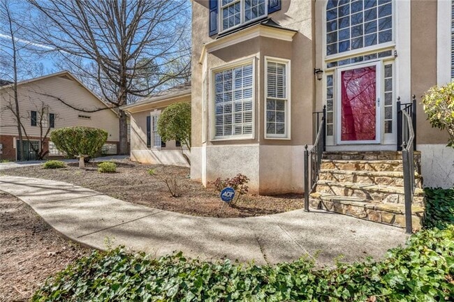 Building Photo - 1111 Lake Washington Dr NW