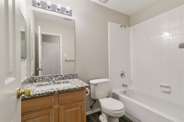 Building Photo - 2240 Northway