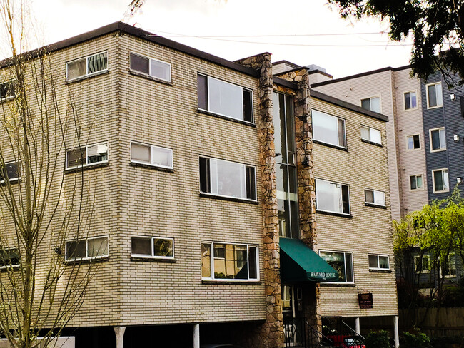 Building Photo - Harvard House Apartments