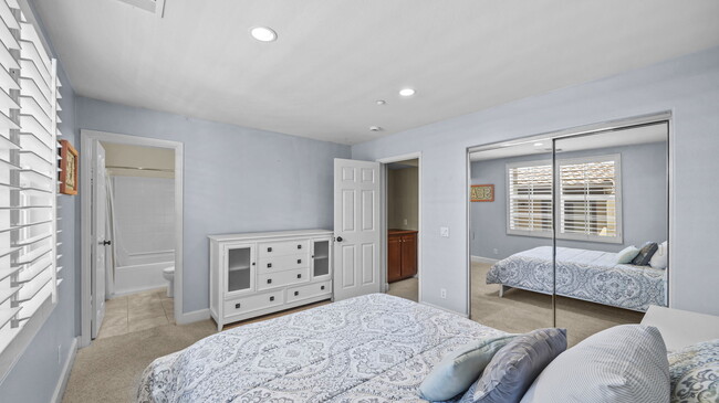 Building Photo - 4449 Owens St