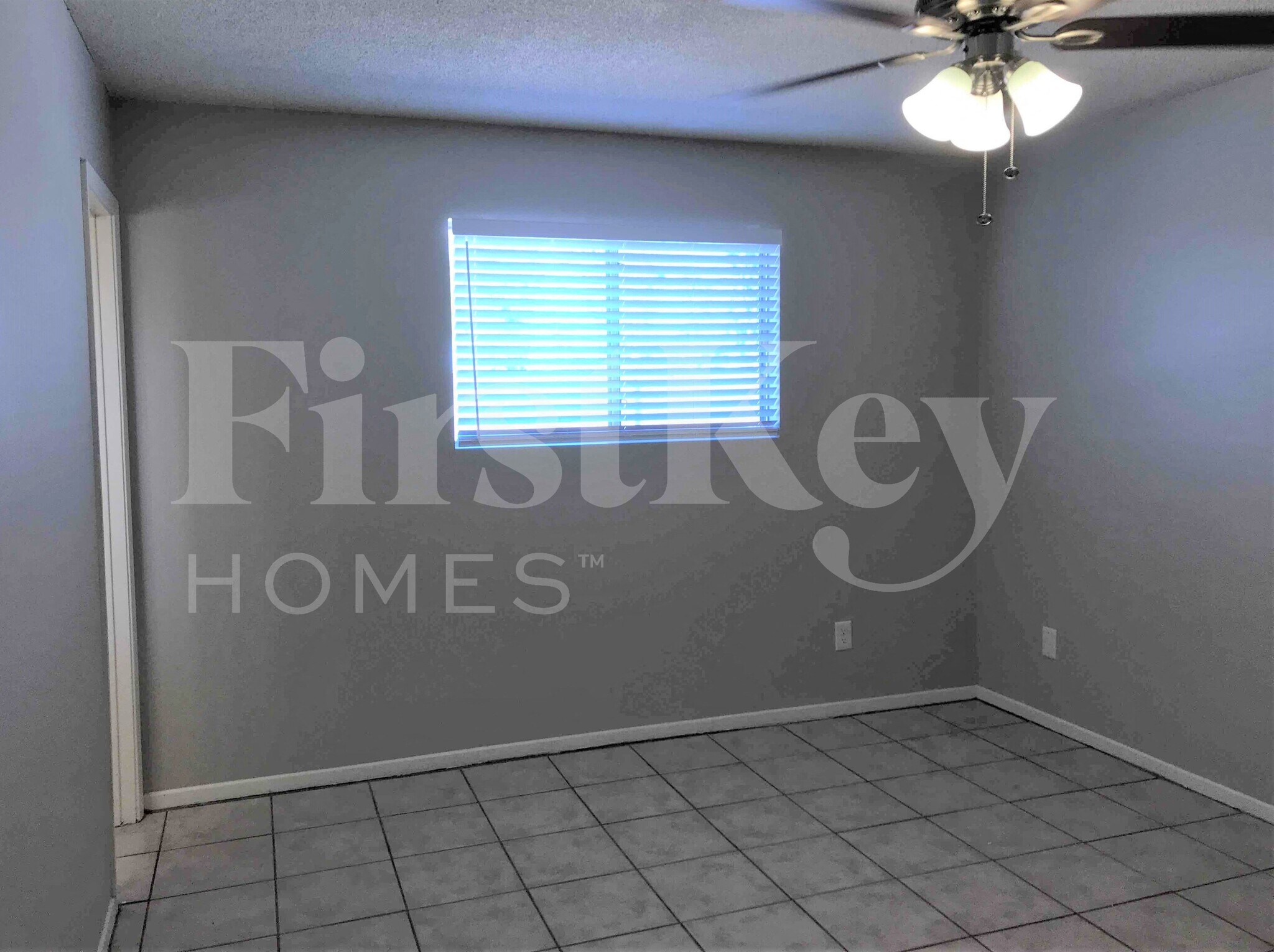 Building Photo - 3204 S Nu Vista Ln