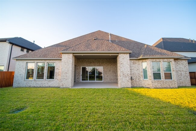 Building Photo - 6919 Shoreline Vw Dr