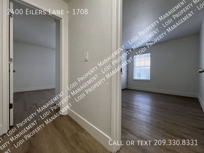 Building Photo - 2400 Eilers Ln