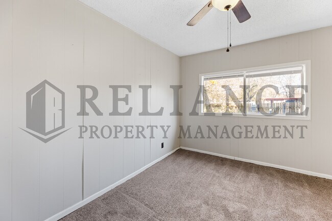 Building Photo - 1823 S Hiram St