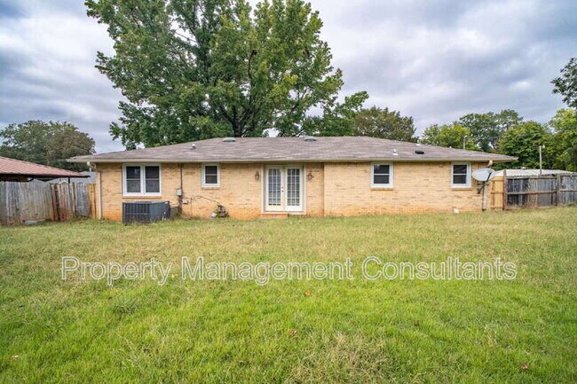 Building Photo - 1004 Ford Ave