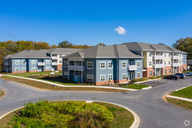 Building Photo - Homes on Quaker Lane