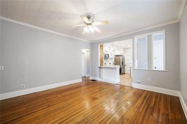 Building Photo - 222 Gregory St